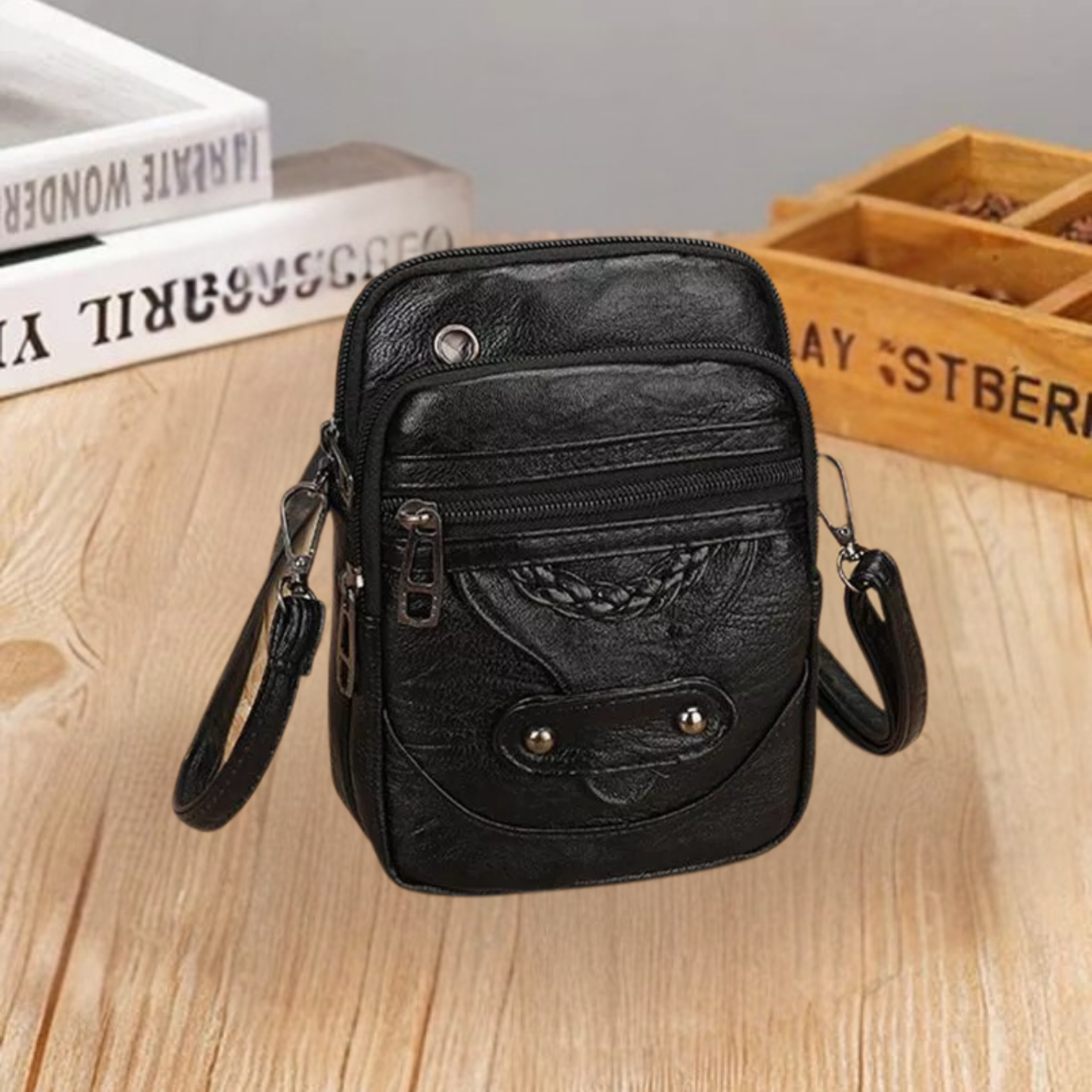 Vellana’s Vintage Elegance | Leren Schoudertas