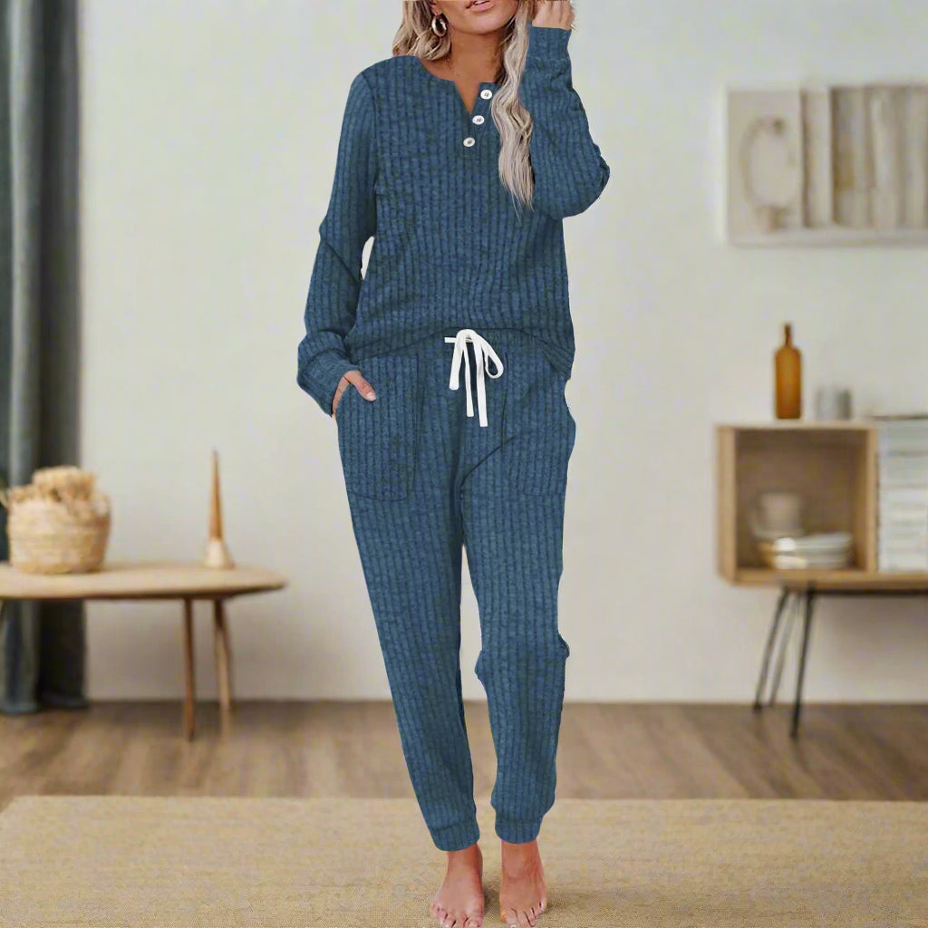 Jordyn - Cozy Home Set