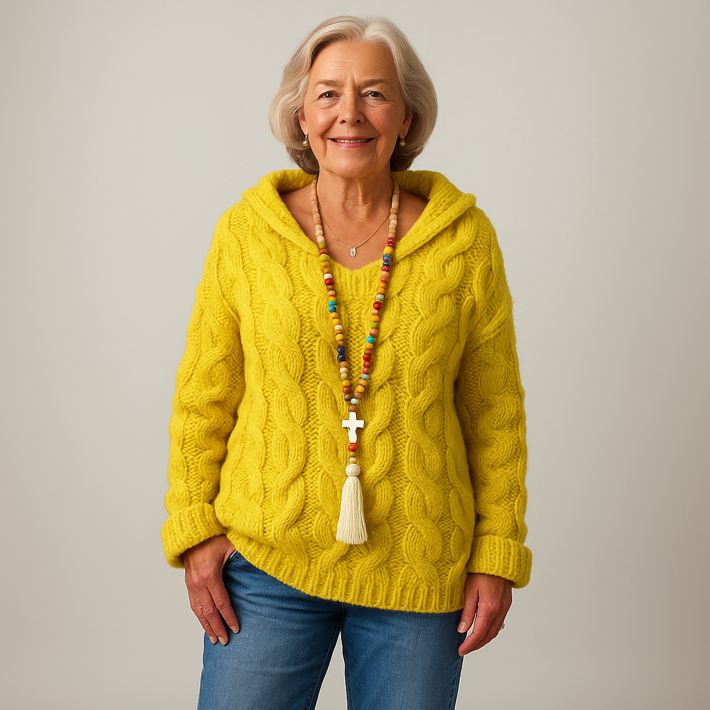 Lois & Tom's – Cozy and Stylish Knit Hoodie