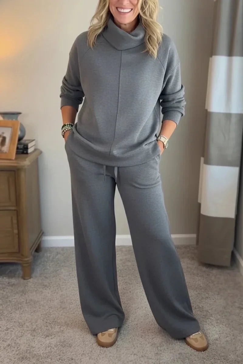 Julia – Soft Turtleneck Lounge & Lifestyle Set