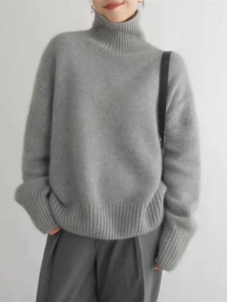 Amaya - Luxe Turtleneck Sweater